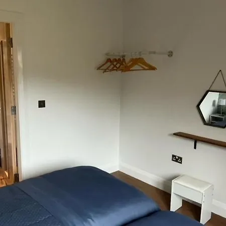 Hébergement de vacances - 4 Mins Walk To Ardnahinch Beach, 10 Min Walk To Garryvoe & 5 Min Drive To Ballymaloe House - Eircode P25kn53 Shanagarry