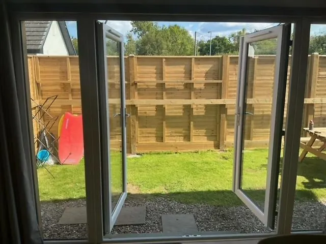 בית נופש Cabin, Cork, Near Ballymaloe House & Garryvoe Shanagarry