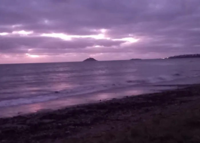 Cabin, Cork, Near Ballymaloe House & Garryvoe *